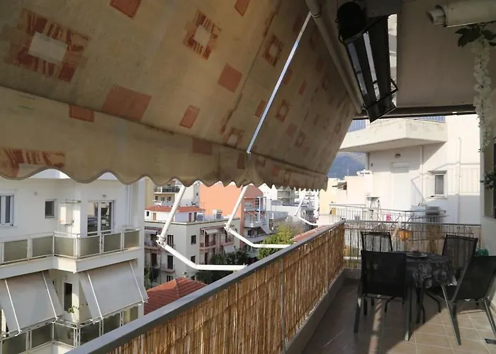 Lux δυάρι με Parking στο κέντρο *