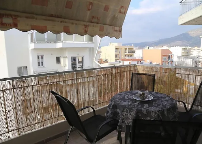 Lux δυάρι με Parking στο κέντρο * Volos