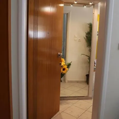Lux δυάρι με Parking στο κέντρο Appartement Vólos